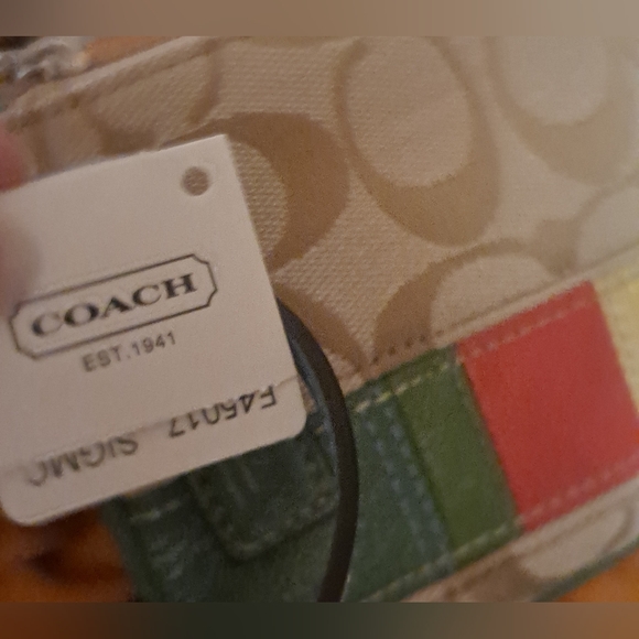 Coach Wristlet - Picture 5 of 7